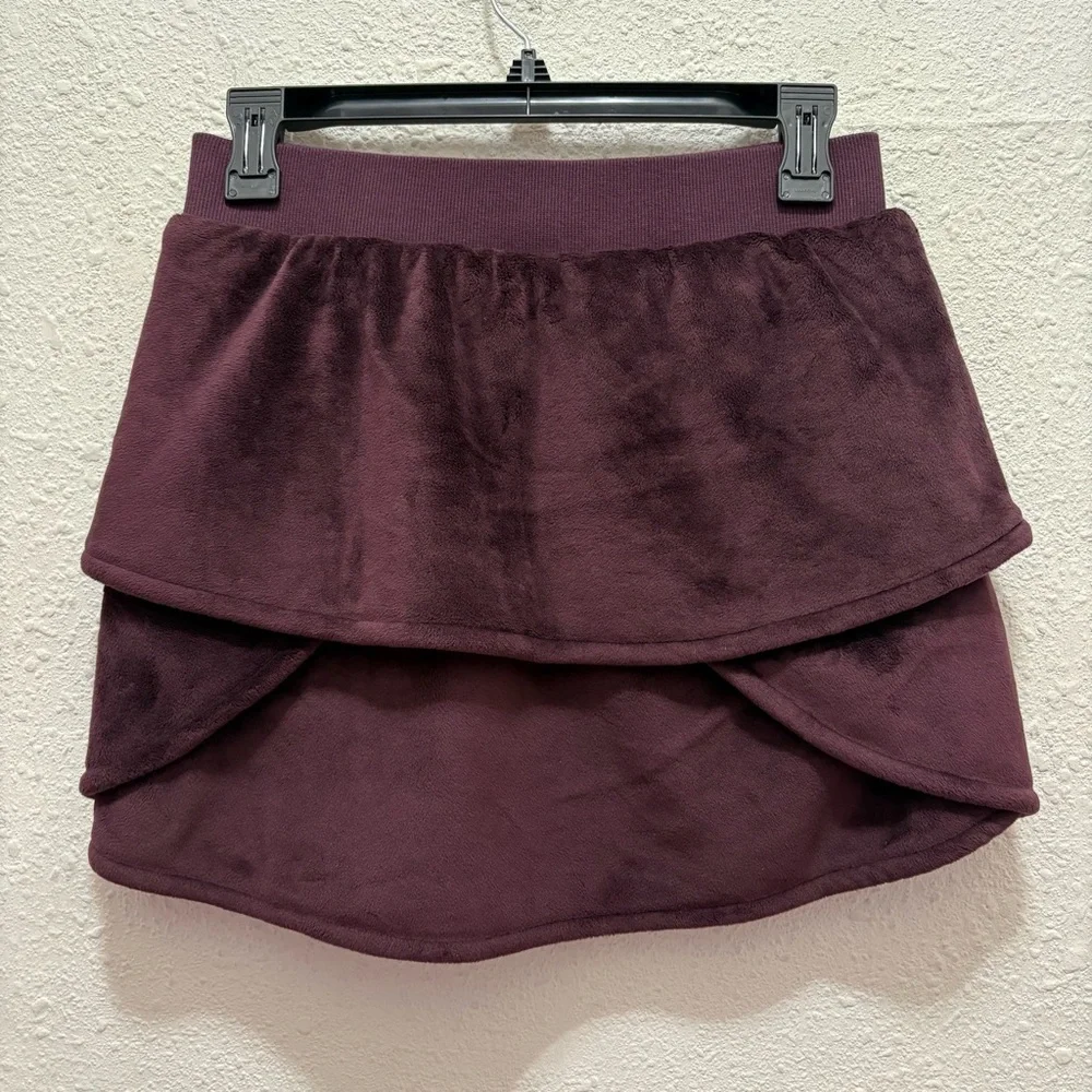 Athleta Girl Feelin Great Skirt in Velvet Plum Size XL/14